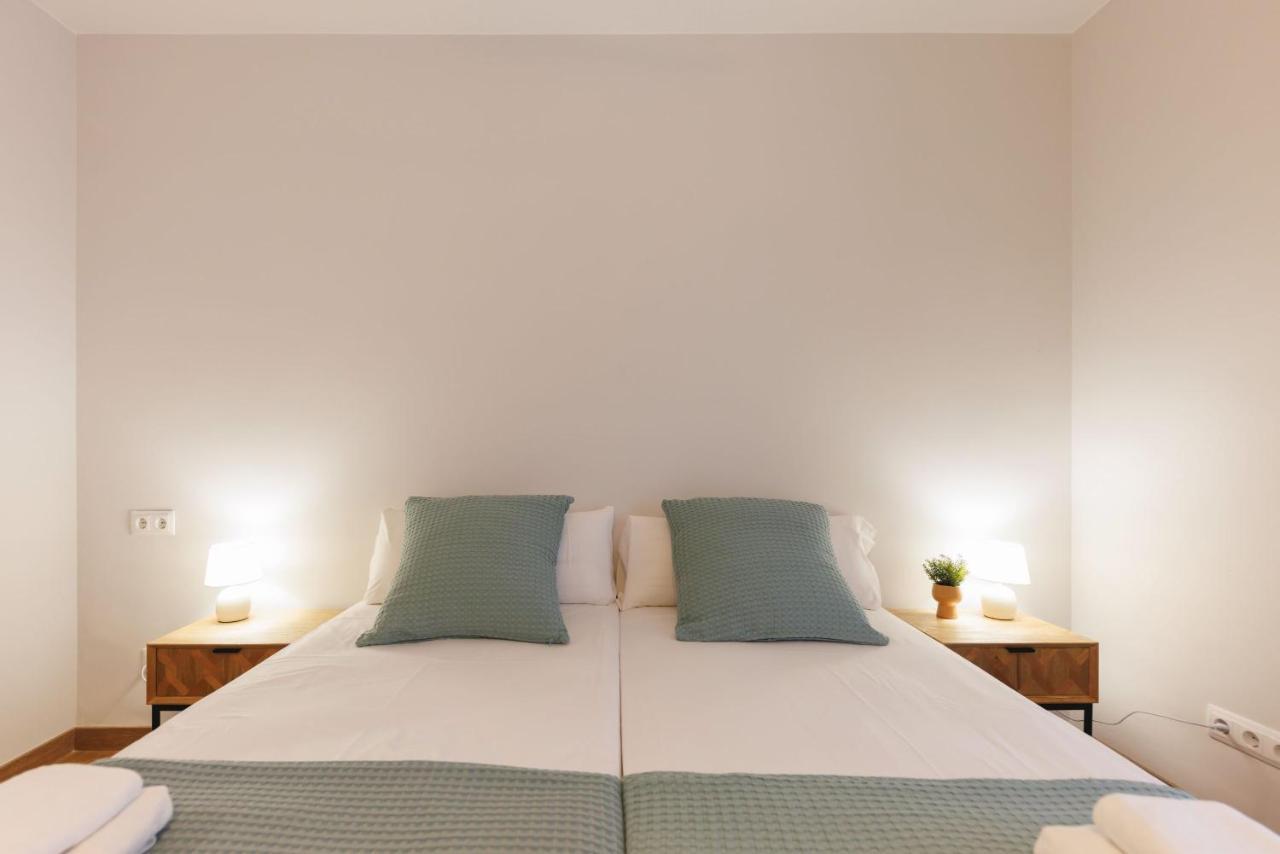 Bravissimo Figuerola, Spacious 3-Bedroom Apartment ジローナ エクステリア 写真