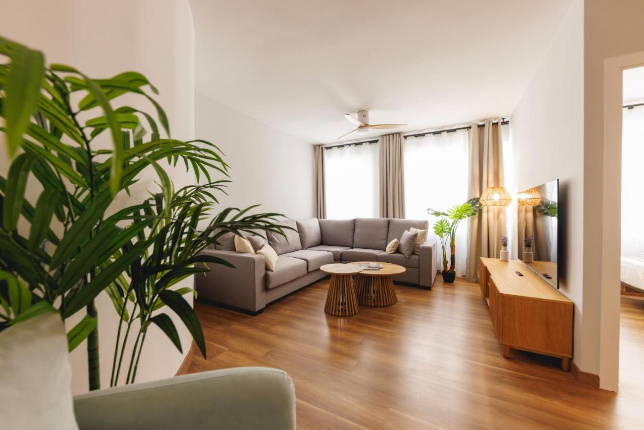 Bravissimo Figuerola, Spacious 3-Bedroom Apartment ジローナ エクステリア 写真