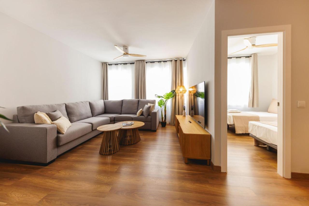 Bravissimo Figuerola, Spacious 3-Bedroom Apartment ジローナ エクステリア 写真