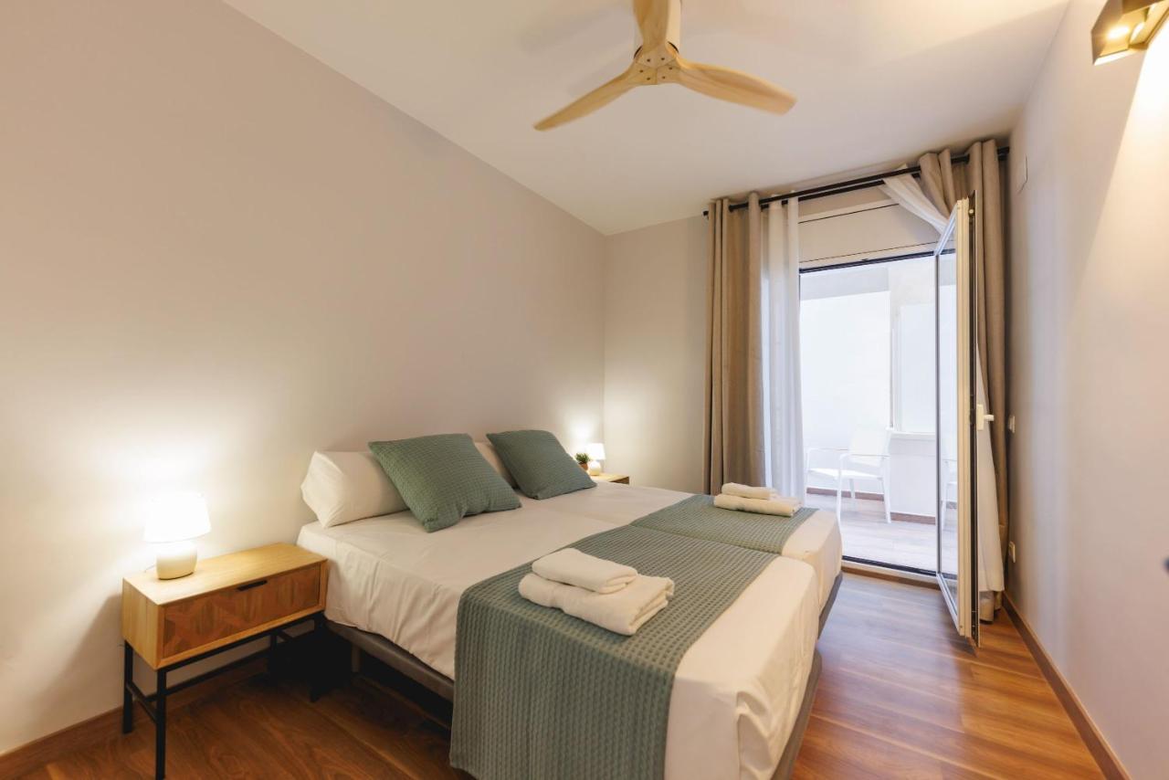 Bravissimo Figuerola, Spacious 3-Bedroom Apartment ジローナ エクステリア 写真