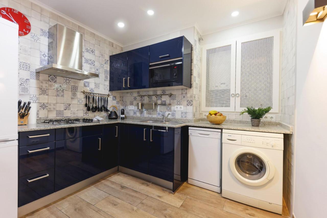 Bravissimo Figuerola, Spacious 3-Bedroom Apartment ジローナ エクステリア 写真